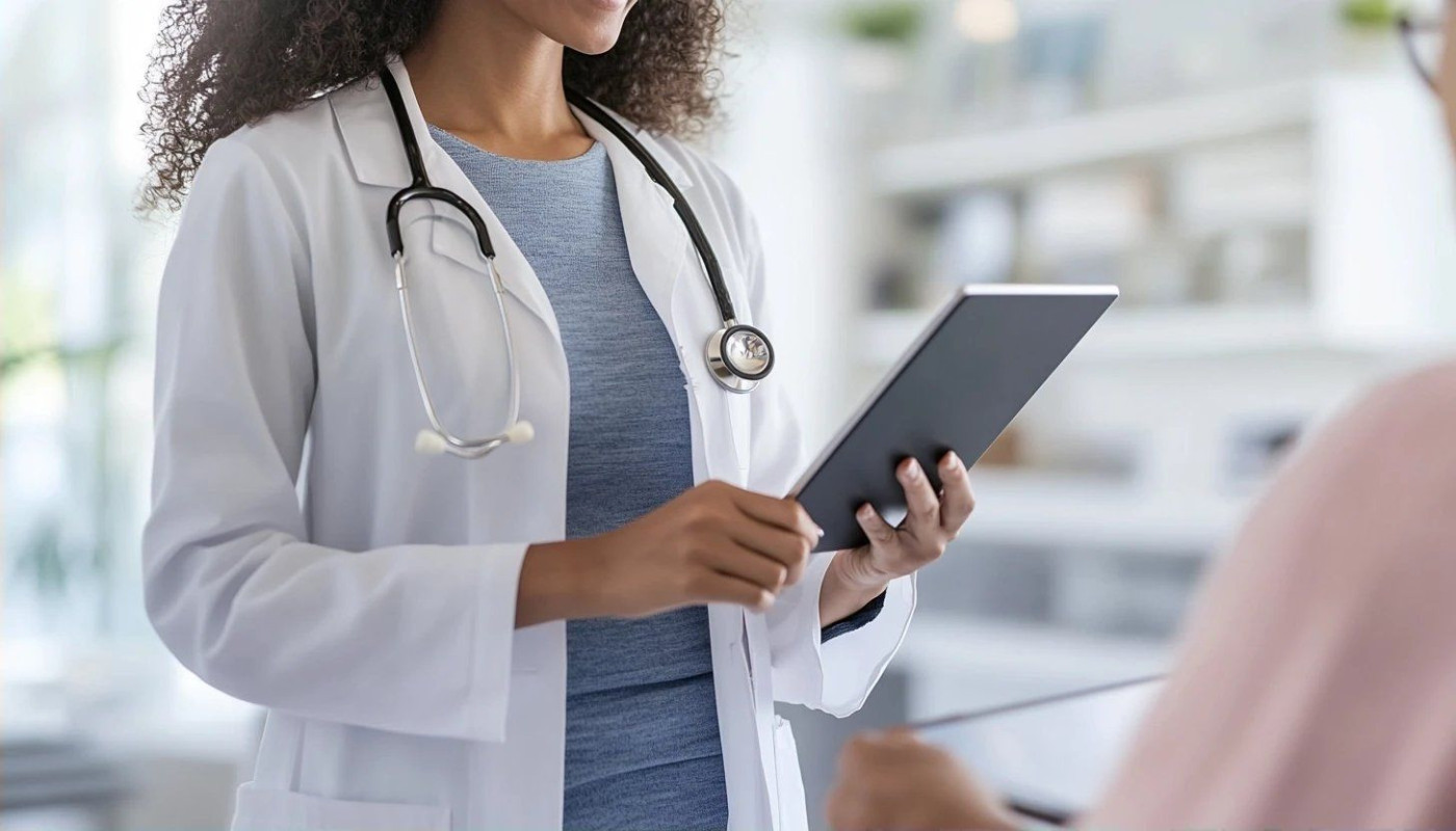 Comment l'évolution digitale influence-t-elle les théories de soins traditionnelles ?